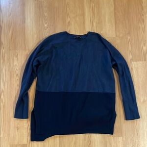 Athleta Blue Crewneck Sweater with Color-Blocked Design and Long Sleeves